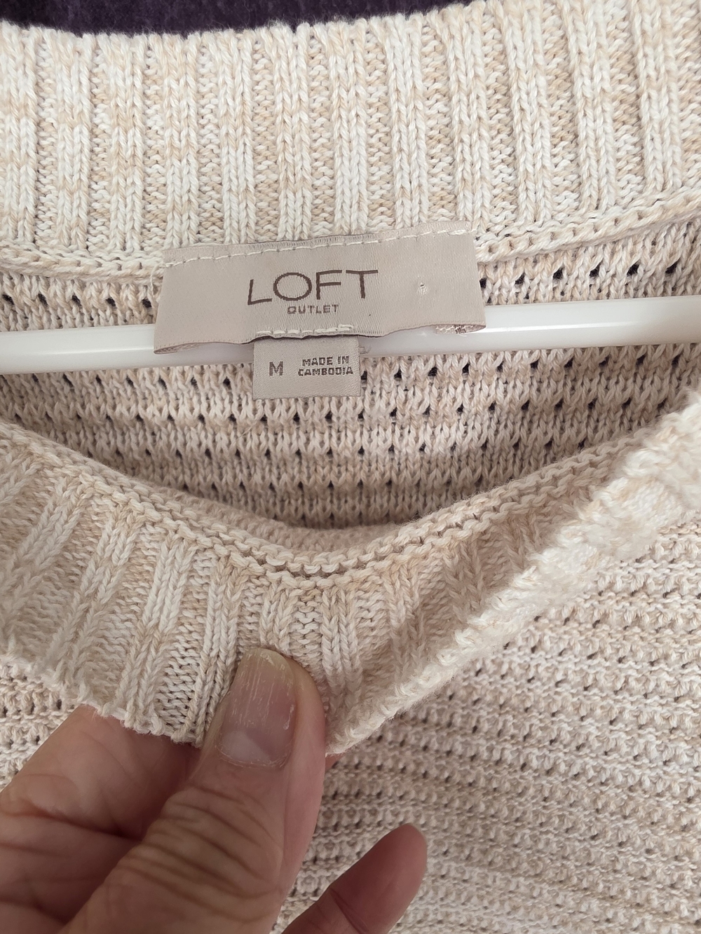 LOFT Women's Cream Knit Sweater - Medium
